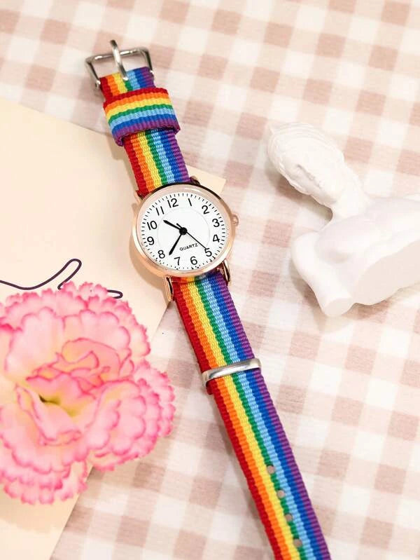 Reloj cuarzo de esfera con patrón de rayas de arcoíris de lona con tira redondo para diariamente